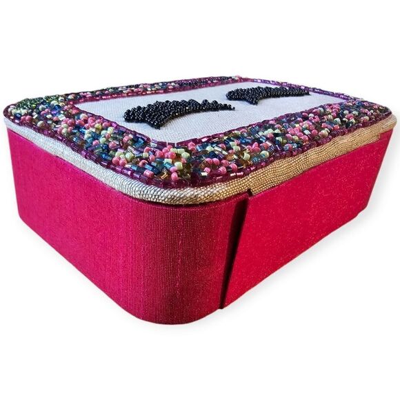 Ornate Lash Beaded Pink Multicolour Eyelash Case - Picture 6 of 9